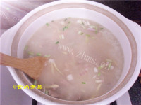 美味的皮蛋瘦肉粥做法图解11)