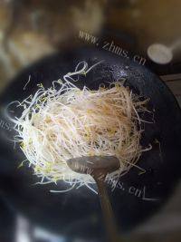 甘脆的清炒豆芽做法图解4)