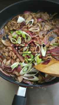 特色菜洋葱炒牛肉做法图解9)