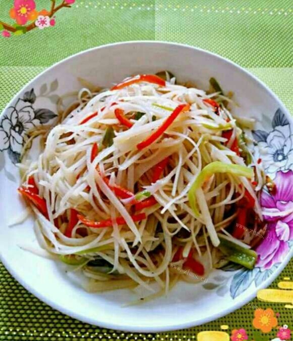 美味佳肴般的酸辣土豆丝