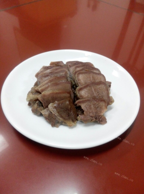 卤猪舌