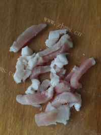 美味的扁豆炒肉做法图解3)