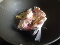 家常鱼头豆腐做法图解4)