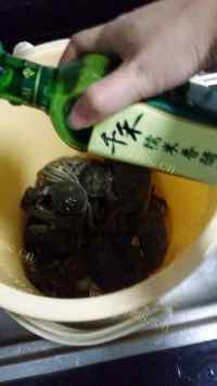 美味的清蒸大闸蟹做法图解2)