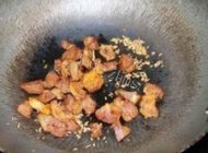最爱吃孜然羊肉粒做法图解7)