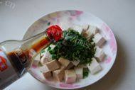 香气浓郁的香椿拌豆腐