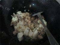 家常菜肉末烧豆腐做法图解7)