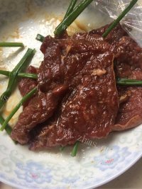 香煎牛排做法图解4)