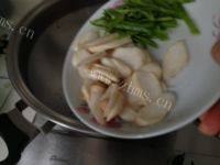 芳香四溢的杏鲍菇炒腊肉做法图解9)