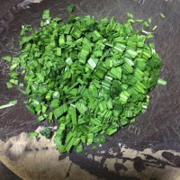 可口的韭菜饺子做法图解2)