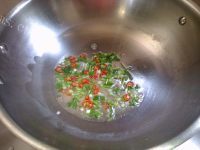 咸甜适中的葱油鸡腿做法图解4)