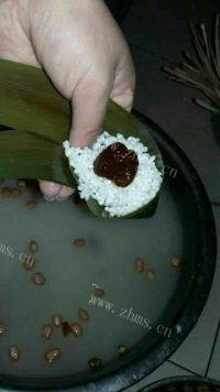 美味的包粽子做法图解10)