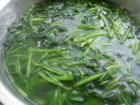 香辣菠菜拌粉丝做法图解4)