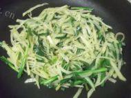 韭菜炒土豆丝