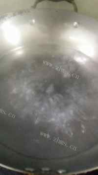 美味的水汆丸子做法图解4)