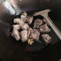 家常菜红烧排骨做法图解5)