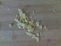 可口的金针菇炒鸡丝做法图解3)