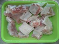 美味的东北酸菜炖羊骨的做法图解三