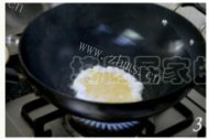 咸蛋干贝葫子汤做法图解3)