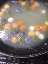 好看的纯手工七彩汤圆做法图解7)