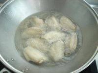美味的糖醋鸡翅做法图解3)