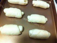 独特的肉松面包卷做法图解10)