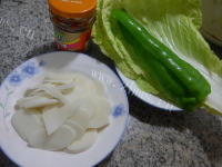 好吃牛肉酱尖椒白菜炒年糕做法图解1)