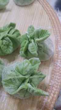 翡翠白菜蒸饺做法图解3)
