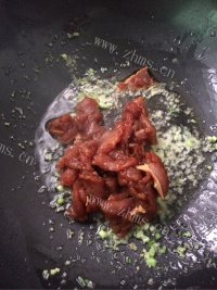 家常菜香菇山药炒肉片做法图解5)