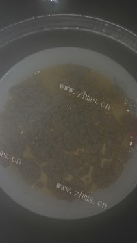 美味的肉末蒸蛋羹