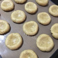 美味营养的核桃酥做法图解6)