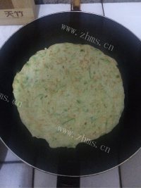 角瓜鸡蛋饼做法图解6)