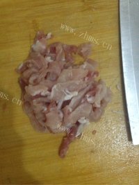 家常芹菜炒肉丝做法图解2)