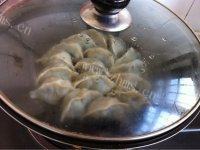 自己做的生煎饺子