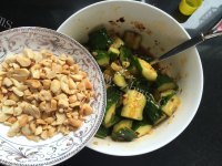喷香的凉拌黄瓜做法图解7)
