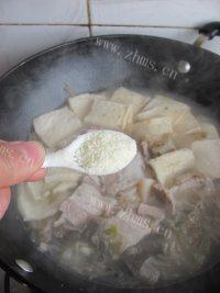 酸菜白肉锅做法图解20)