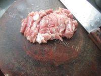 家常菜瘦肉炒荷兰豆做法图解2)
