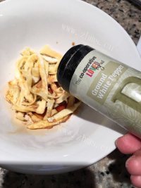 美味的鲜虾馄饨做法图解15)