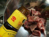 自制黄瓜丁干拌牛肉粒做法图解3)