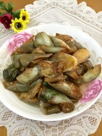 色香味俱全的油焖茄子做法图解10)