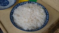 好吃的葱香胡萝卜丝炒米粉做法图解1)