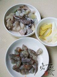 家常菜宫保虾球做法图解3)