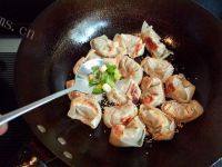 美味的豇豆肉馅生煎馄饨做法图解16)