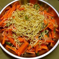 美味的三丝炒面