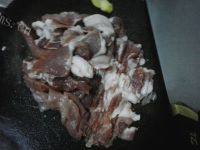 营养韭菜猪肉饺做法图解2)