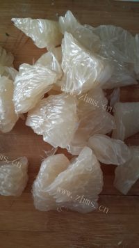 色香味俱全的蜂蜜柚子茶做法图解5)