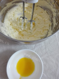 香脆的蛋香花生酥做法图解5)