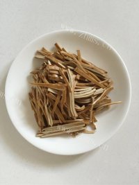 家常菜香辣豆干做法图解2)