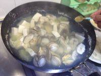 简单易做的鳕鱼炖豆腐做法图解9)
