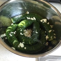 好吃的蓑衣黄瓜做法图解5)